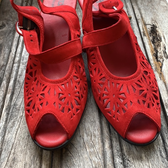 Arche Shoes - Arche Gorgeous Red Leather Wedges